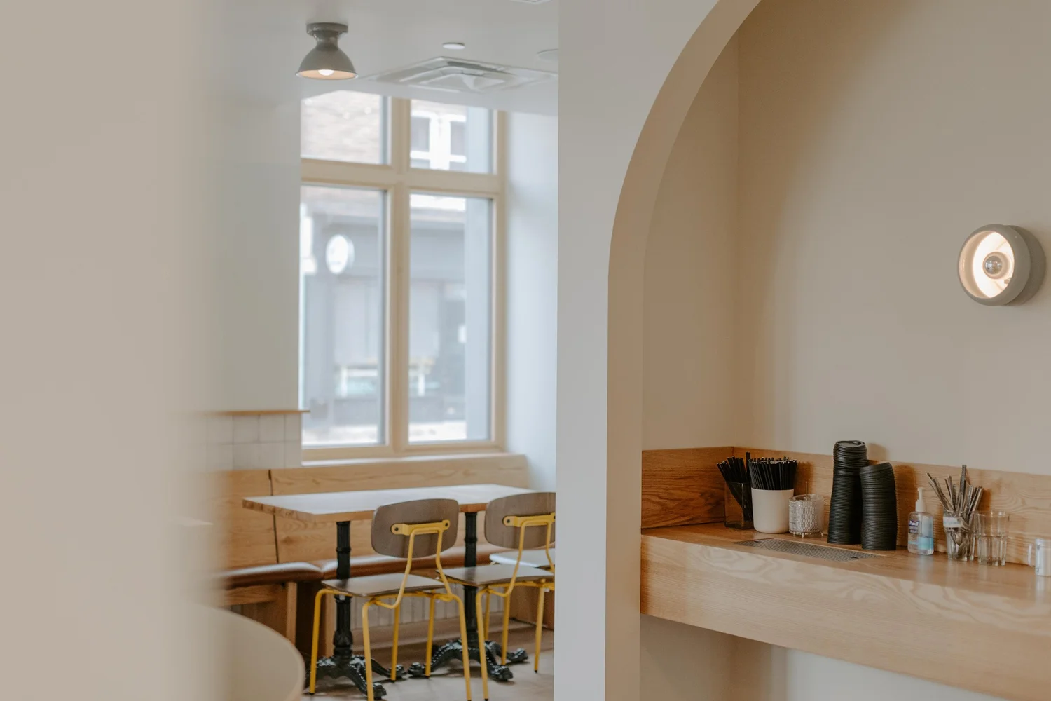 Window tables and the arch niche inside The Cannon